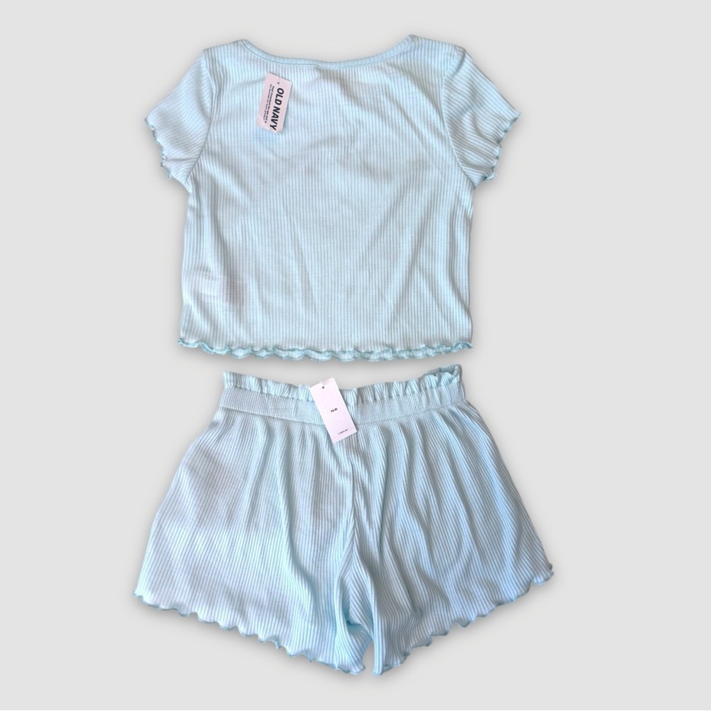 NWT Girls Size 5 GAP & Old Navy Clothes Bundle | Hoodie, Pajama Set & 2 Tees - Picture 6 of 7